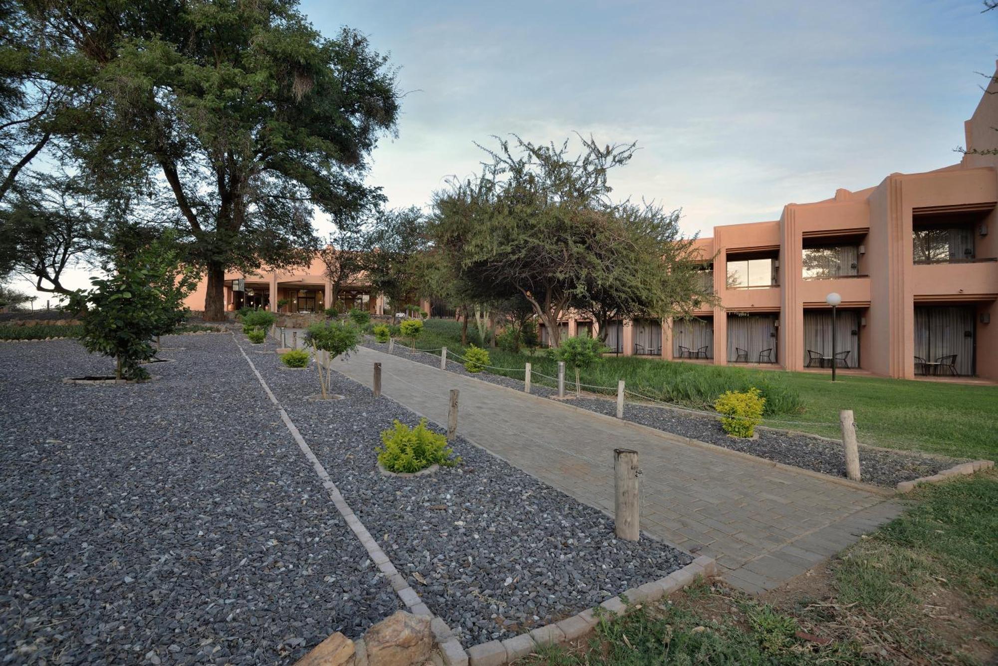 Windhoek Country Club Resort Ngoại thất bức ảnh