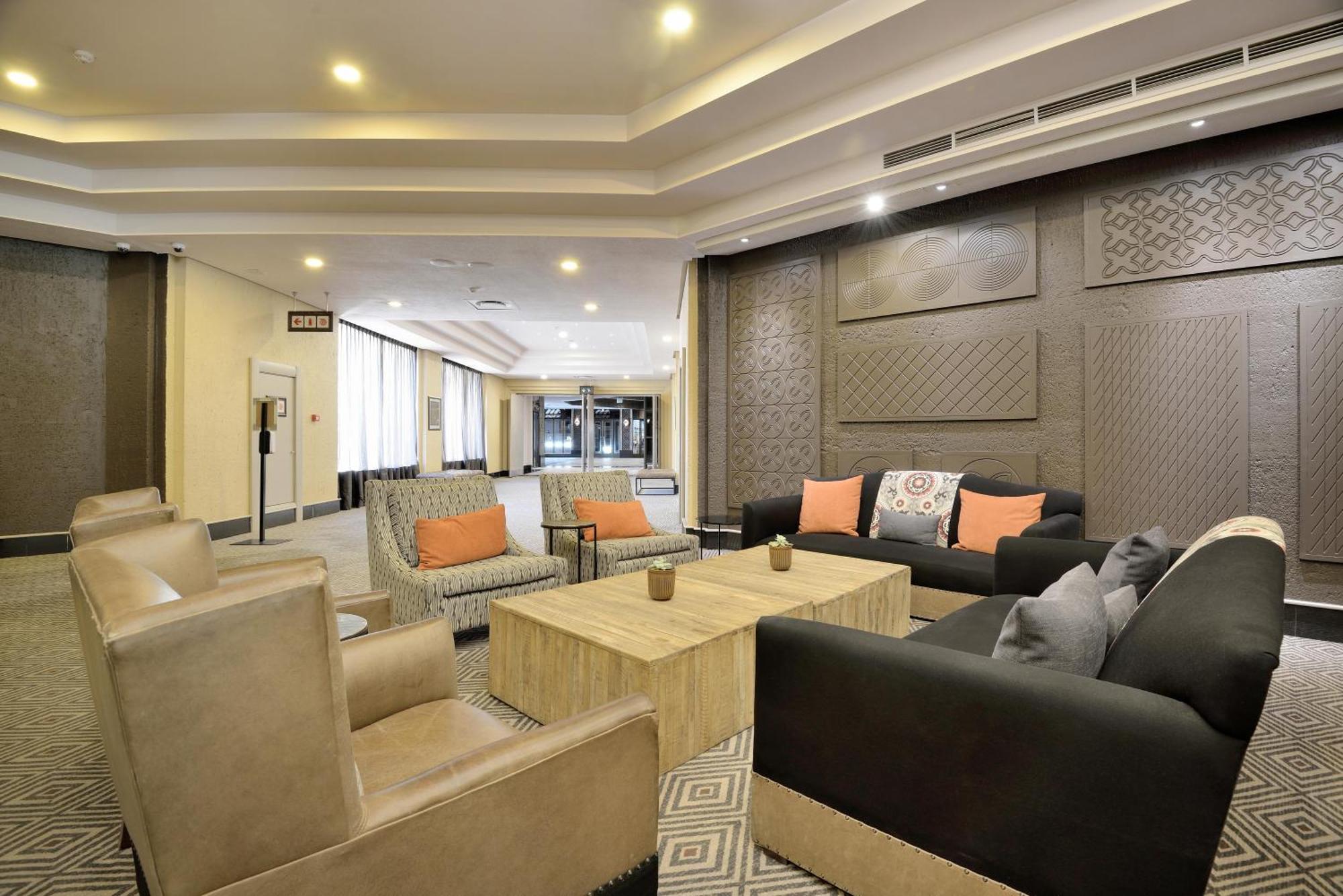 Windhoek Country Club Resort Ngoại thất bức ảnh
