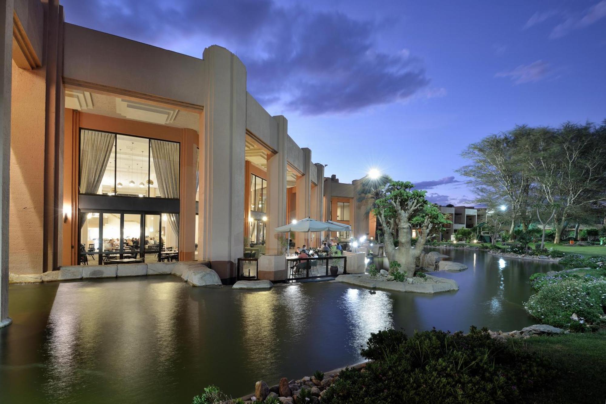 Windhoek Country Club Resort Ngoại thất bức ảnh