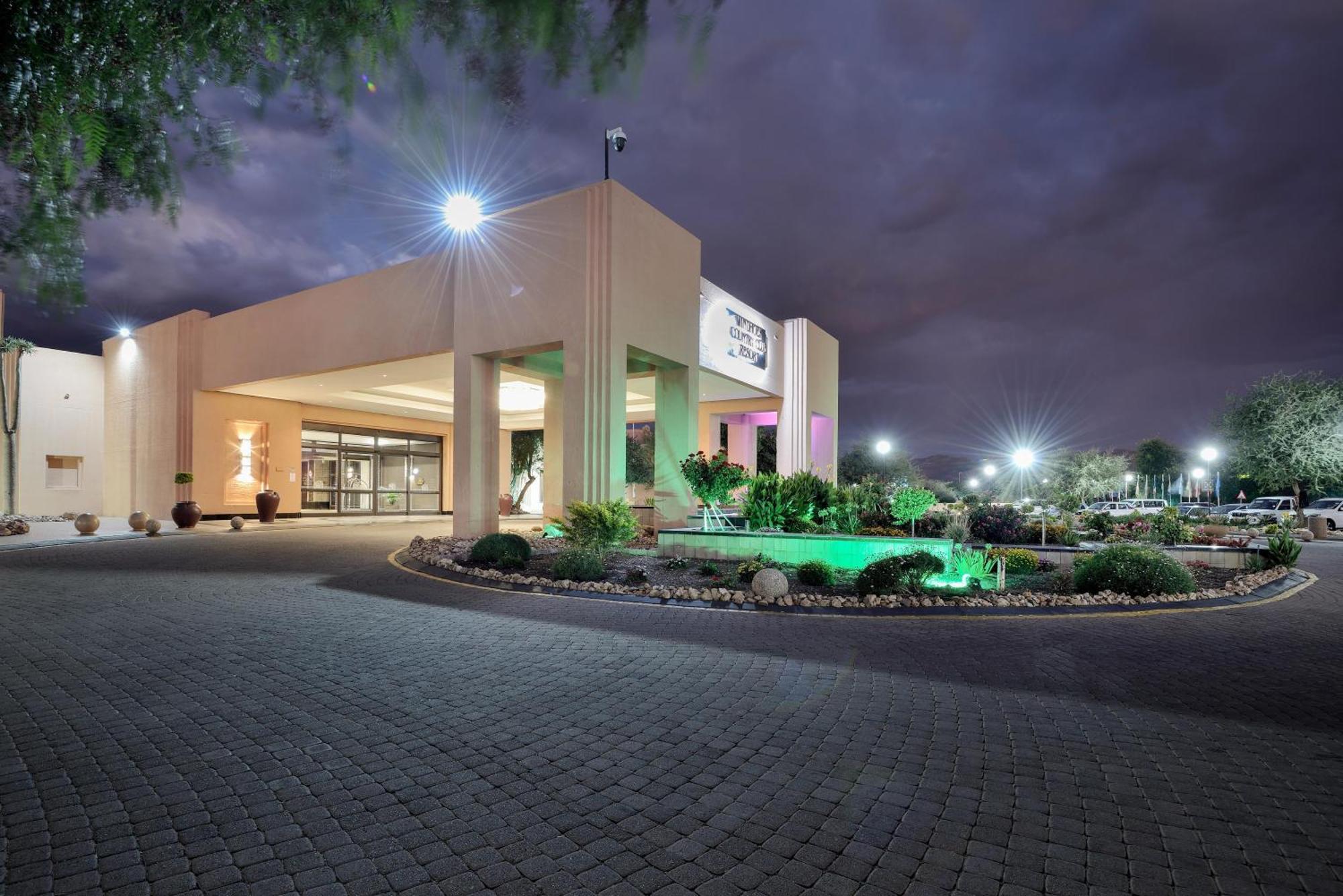 Windhoek Country Club Resort Ngoại thất bức ảnh